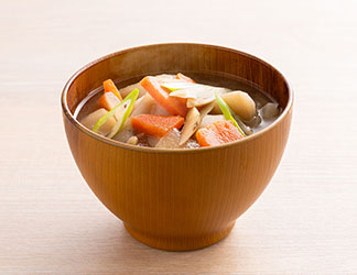 根菜たっぷりの具だくさん味噌汁