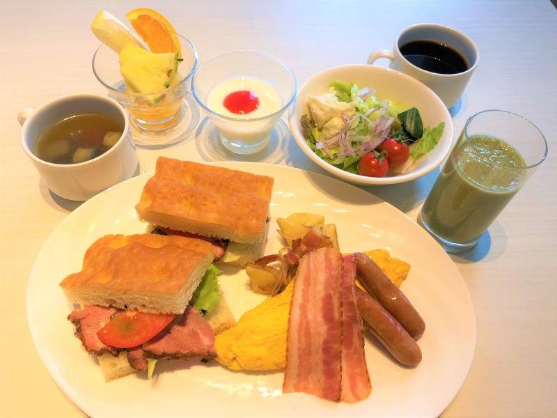 朝食の営業形式変更のお知らせ